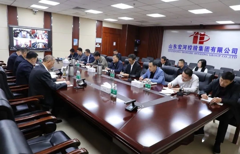 召開11月份總經(jīng)理安全生產(chǎn)會(huì)議2